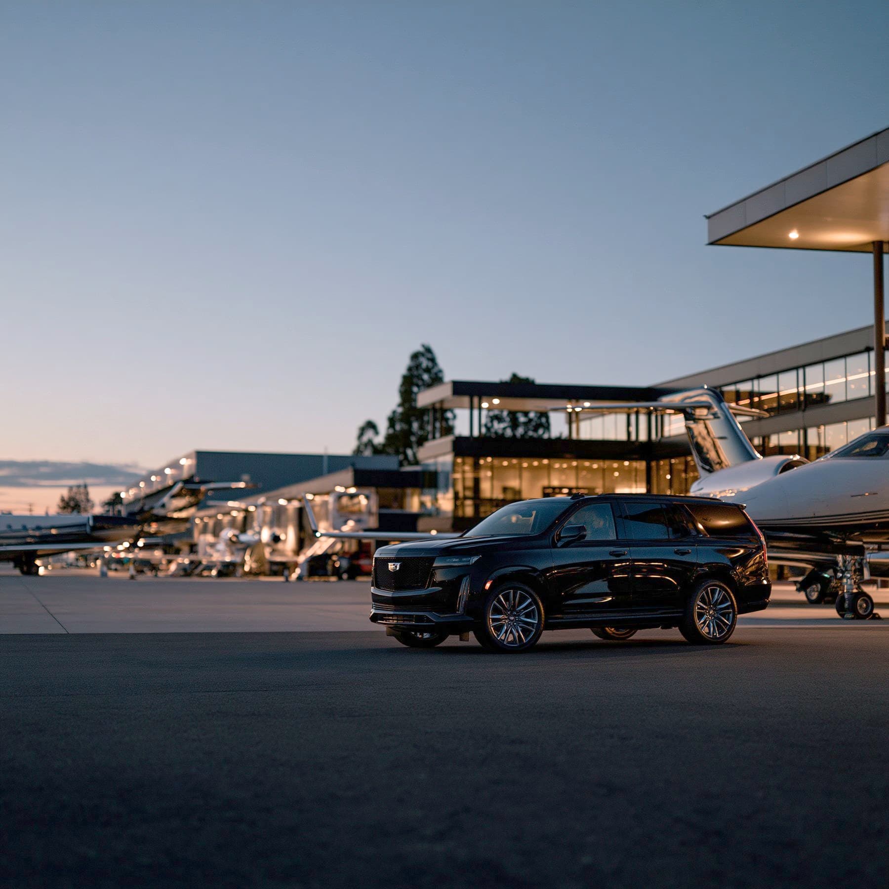 Airport services — PB Limo chauffeured car service